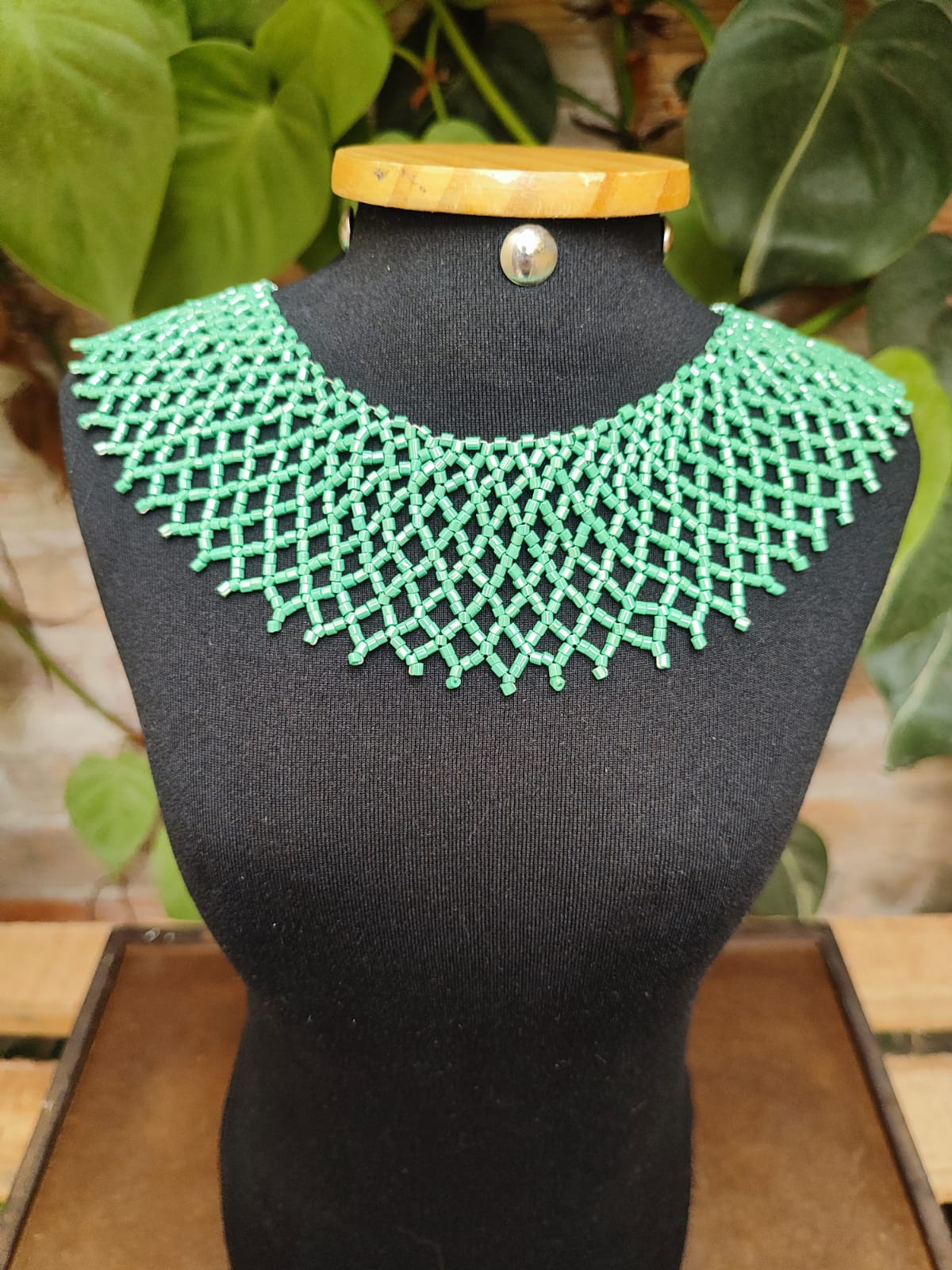 Colar Verde de Gola